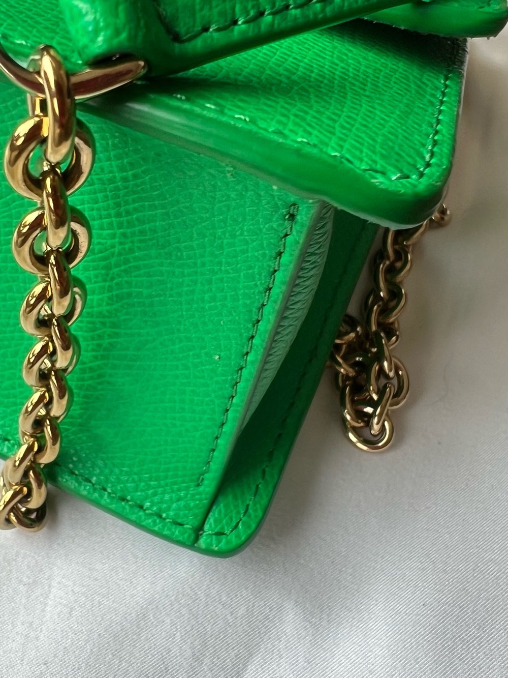 Furla Emerald Green Leather Crossbody with Gold Chain - Picture 3 of 12